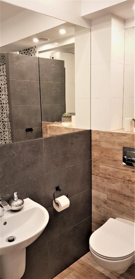 Apartament Centrum Park Ul Waszyngtona เชสโตฮอวา ภายนอก รูปภาพ